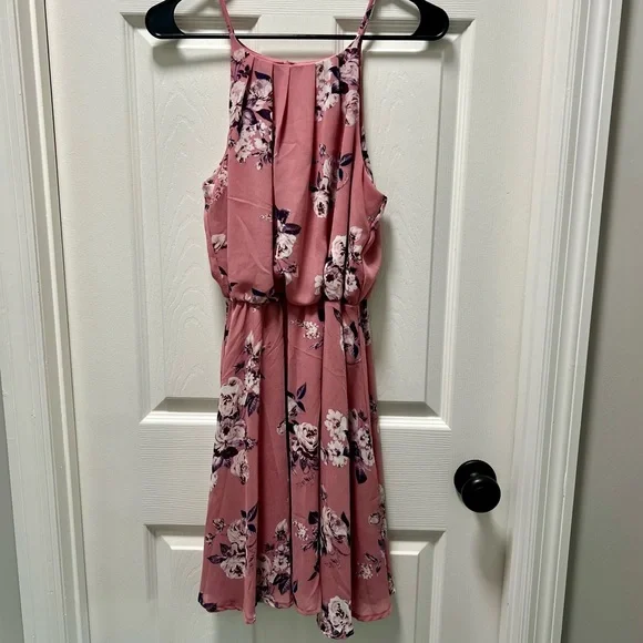 FRANCESCAS BLUE RAIN Womens Medium Pink Floral Halter Neck Lined Dress FRANCESCAS BLUE RAIN Womens Medium Pink Floral Halter Neck Lined Dress